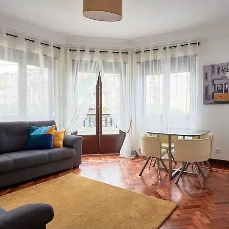 דירה Corner House *