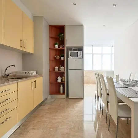 Corner House * ליסבון