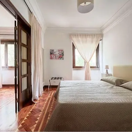 Corner House *